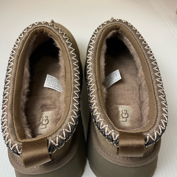 UGG Tazz Platform Slippers Womens 9 Driftwood Taupe Suede Plush Lined Shoes - Picture 6 of 14